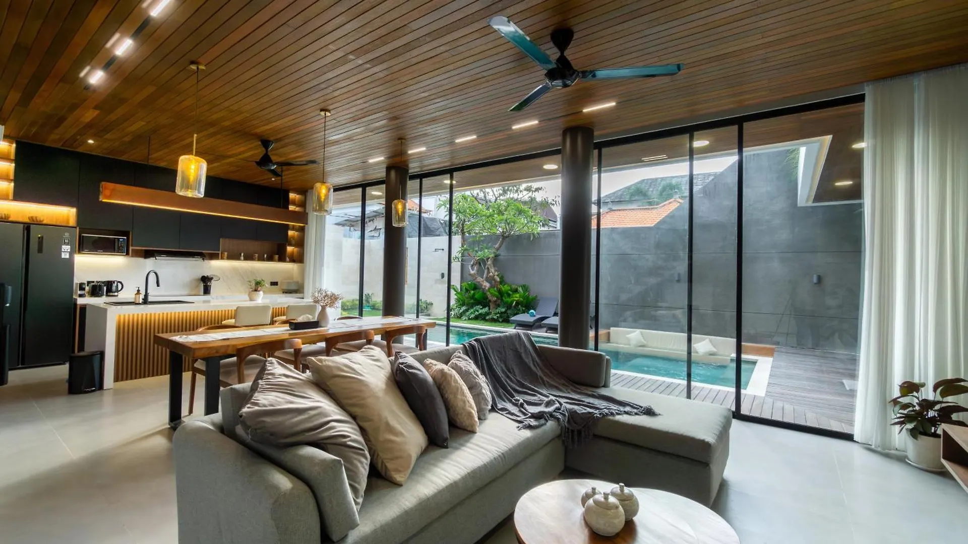 Villa Elena By Maheswara Seminyak