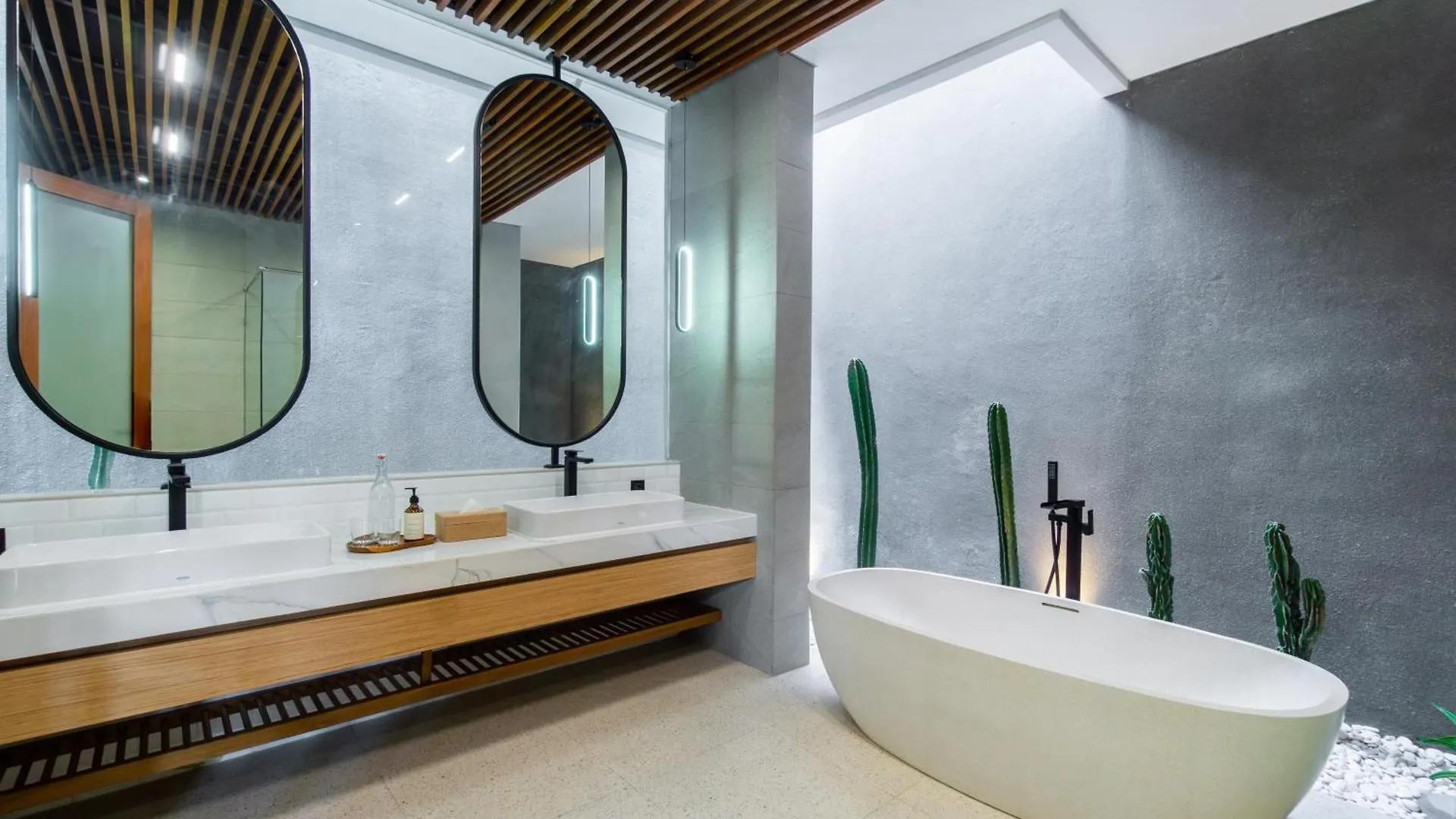 Villa Elena By Maheswara Seminyak Indonézia